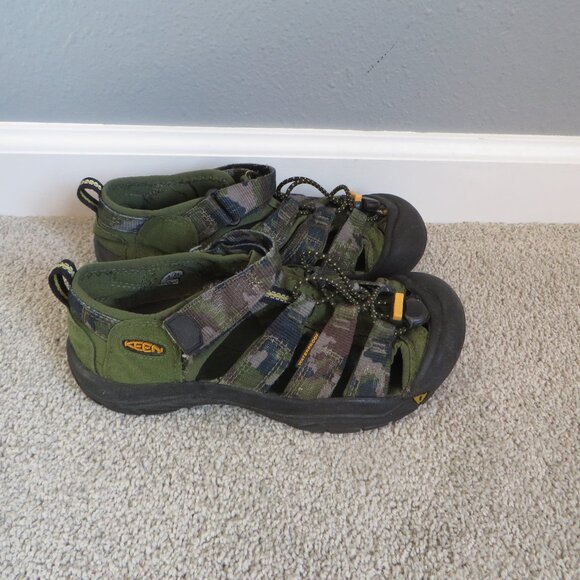 keen boys newport sandals size 3 army/camo green - Picture 2 of 10